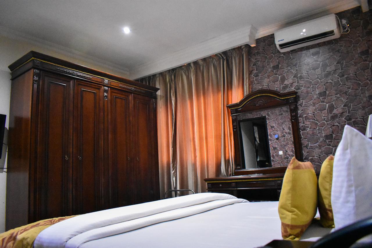 Beni Hotel Lagos Exterior foto