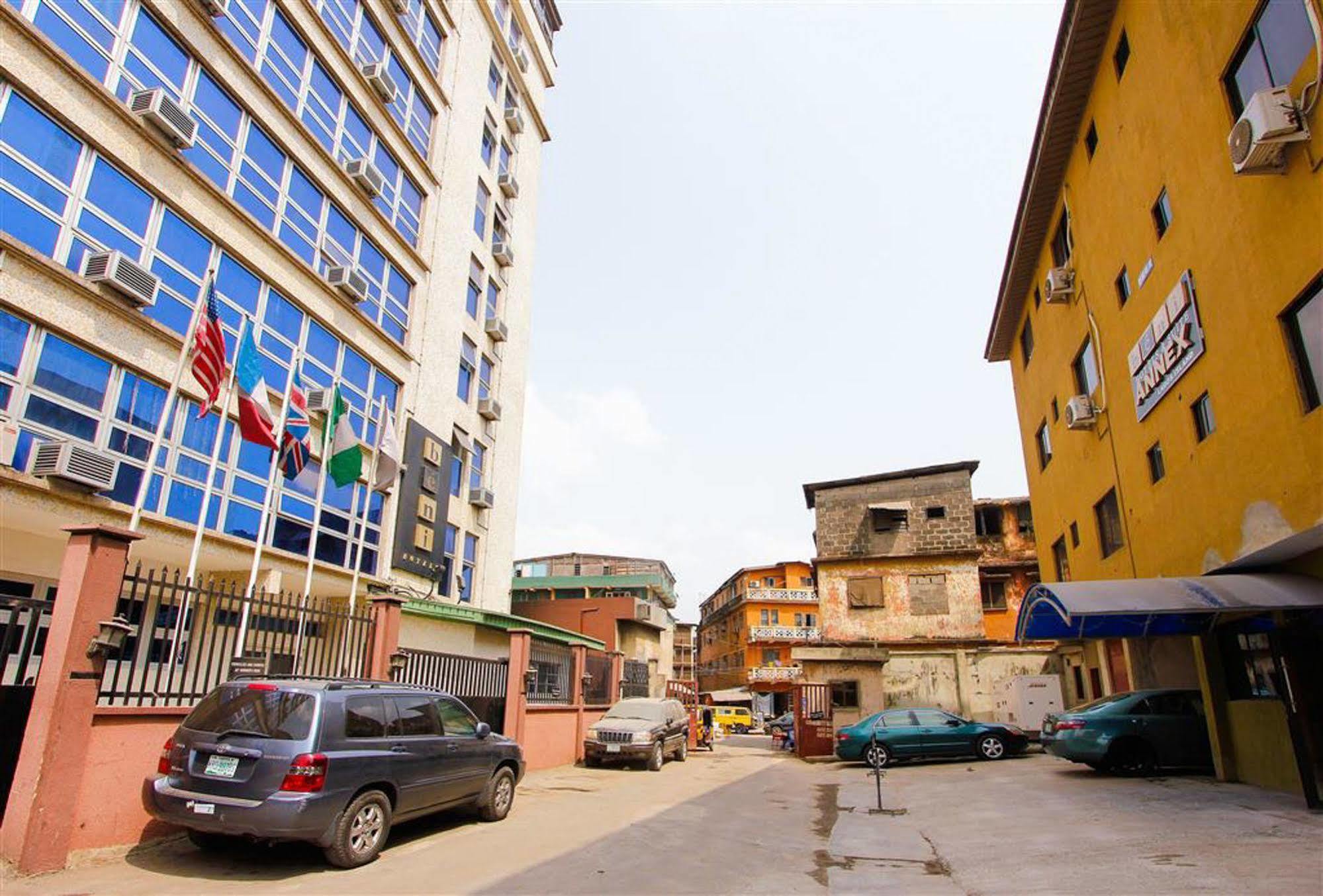 Beni Hotel Lagos Exterior foto